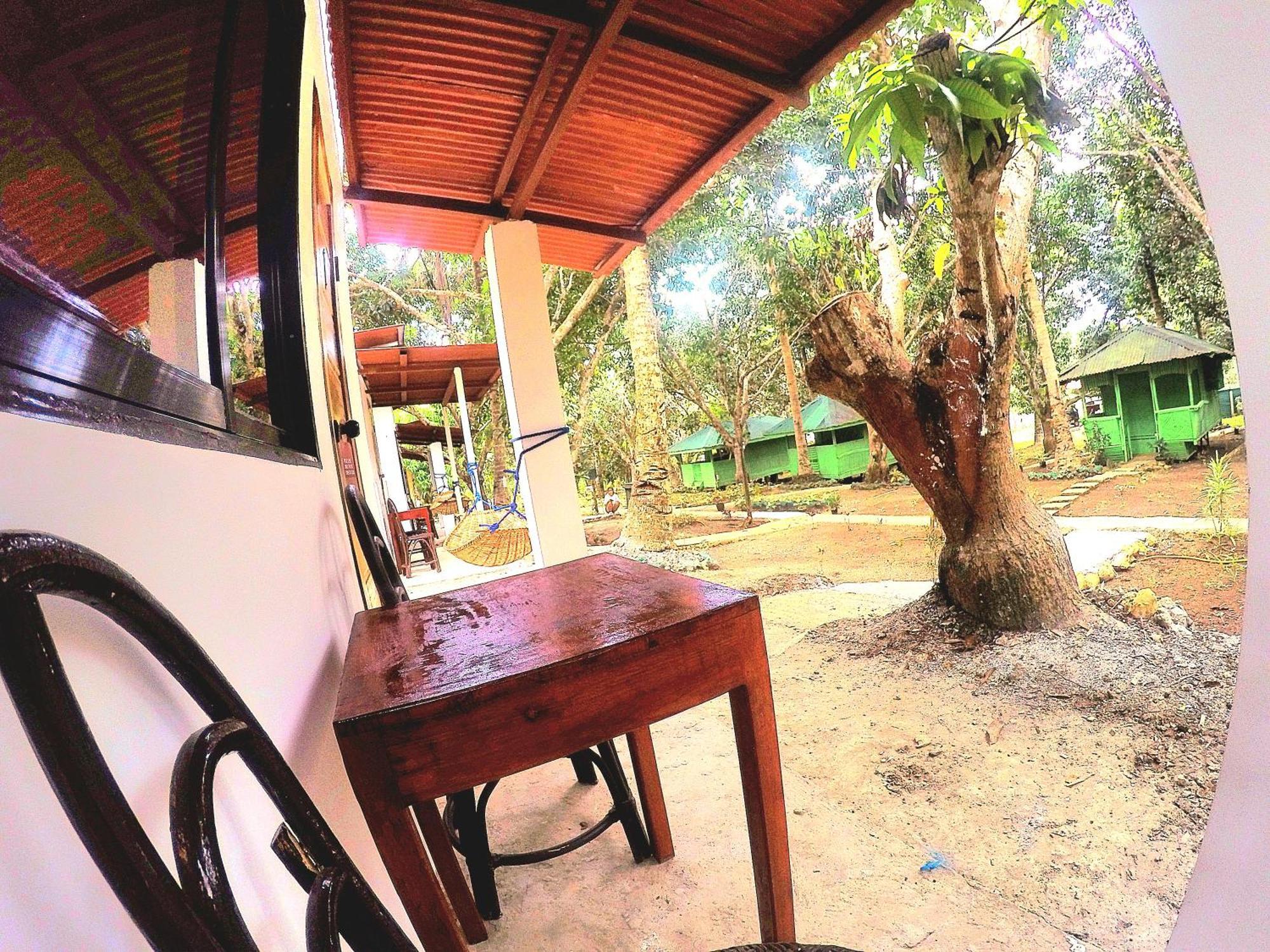 Al Hamra Jungle Resort (Adults Only) Puerto Princesa Eksteriør billede